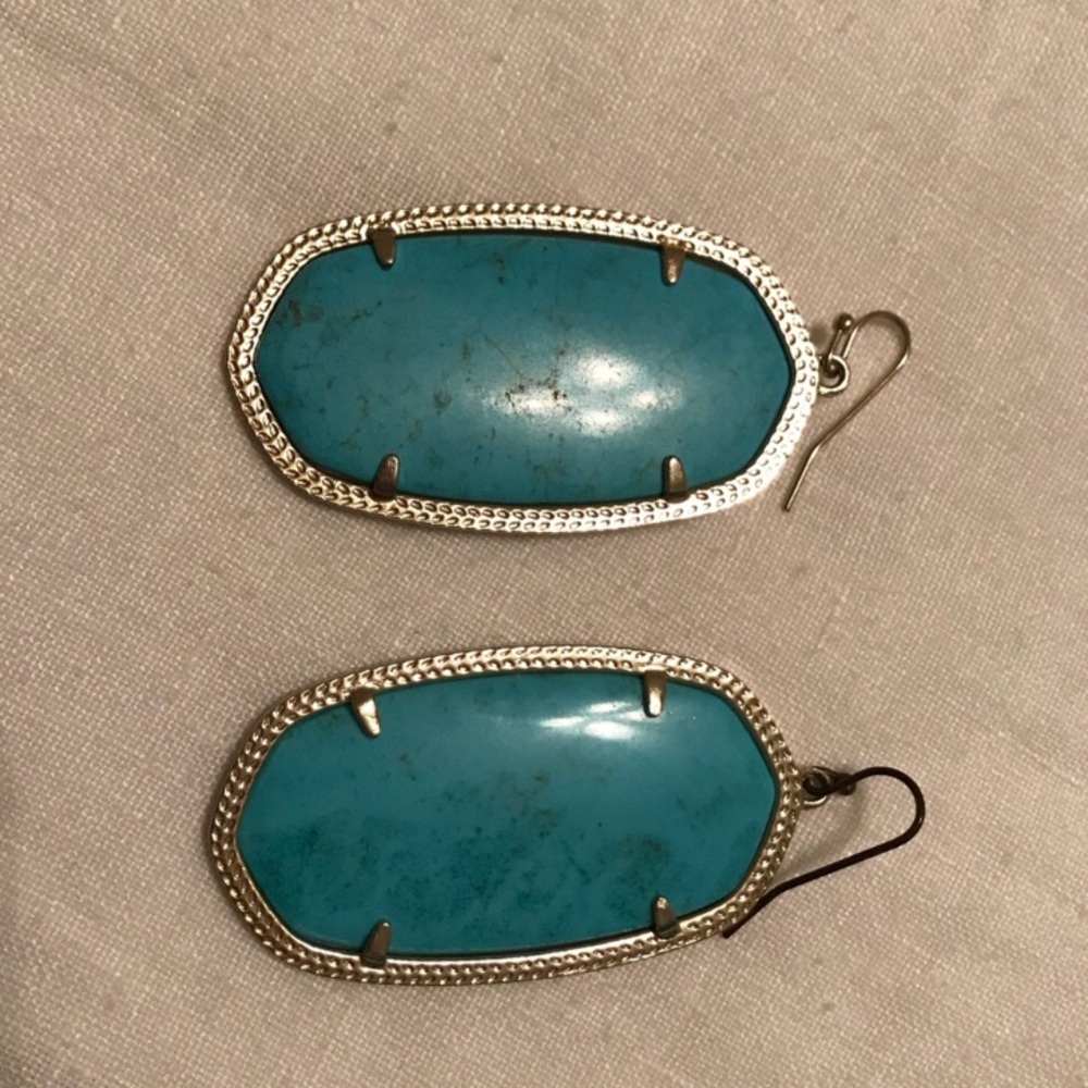 Kendra Scott’s Earrings worn less than 5 Times!!!!
